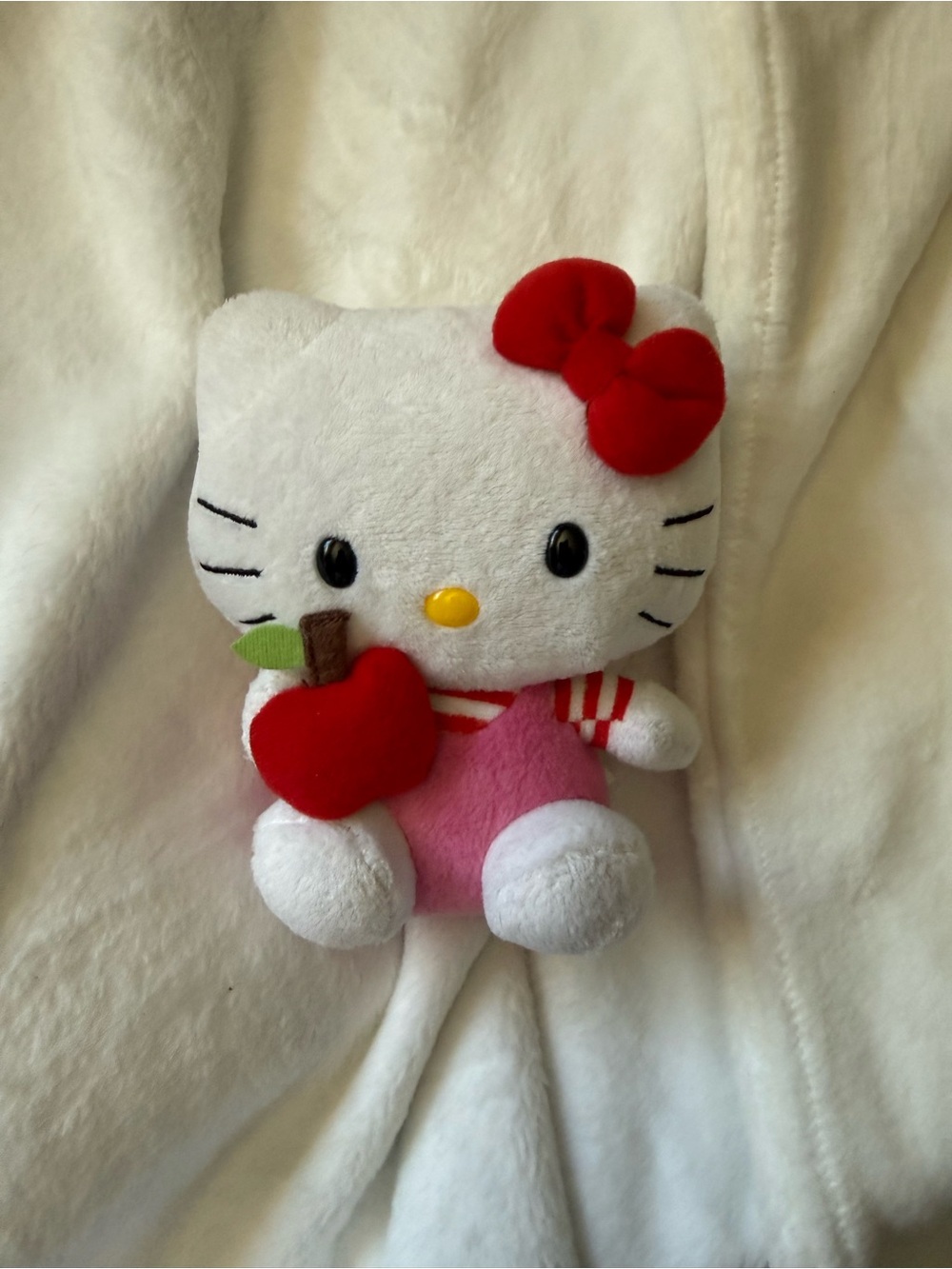 Ty Hello Kitty Plush - White, Red, Pink